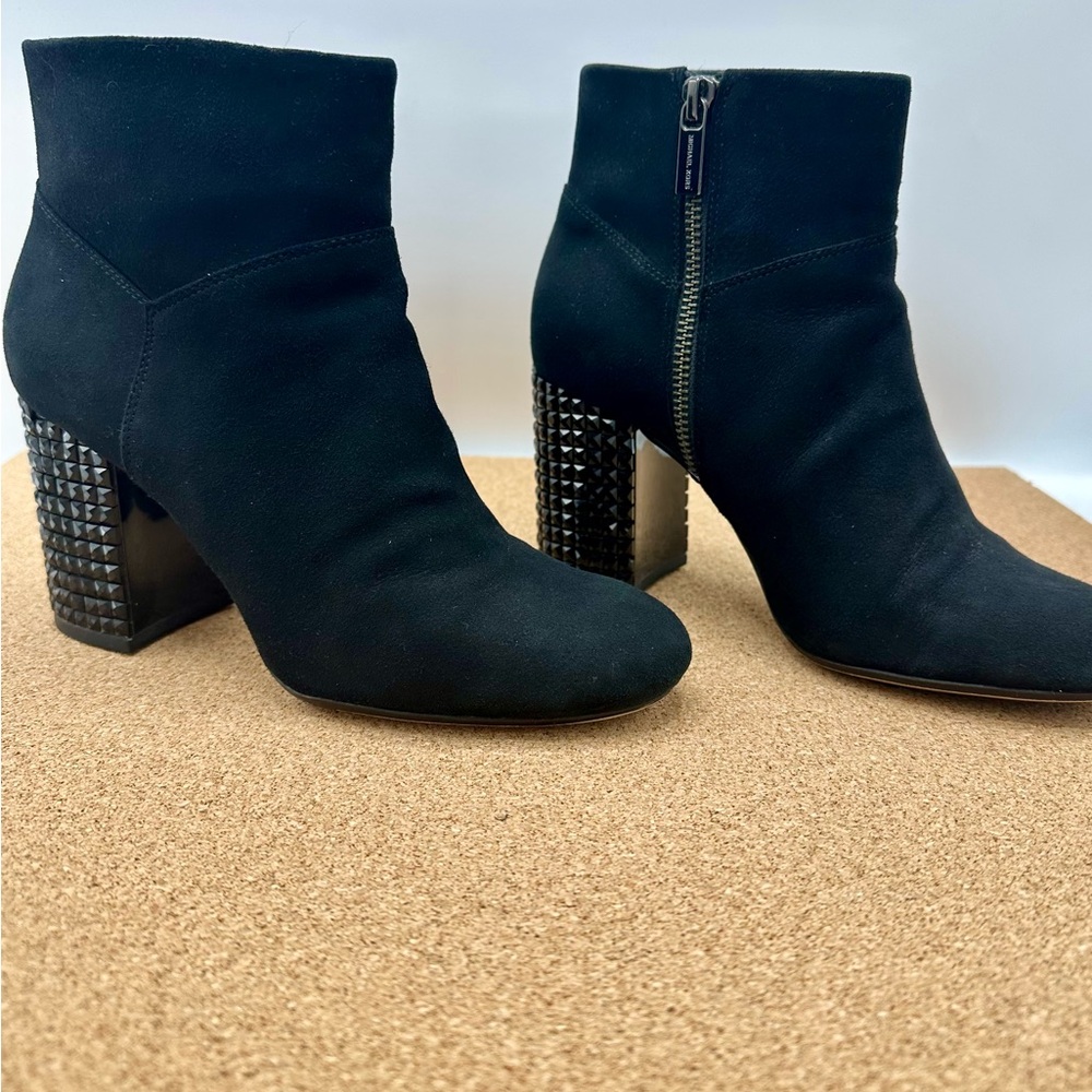 Michael Kors Leather Bootie with Beaded Heels - Size 7 - Picture 3 of 7